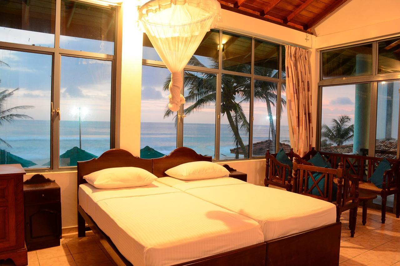 Ranmal Beach Hotel Hikkaduwa Exterior foto